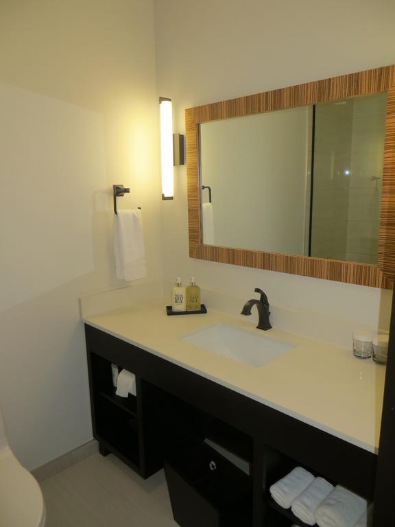 Hotel Azura Santa Rosa Room photo
